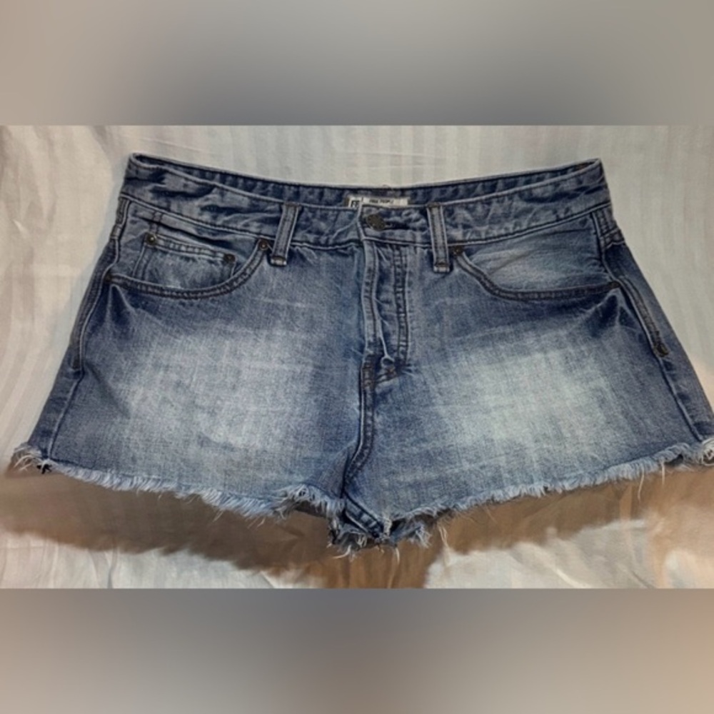 Free People Women’s Blue Denim Jean Shorts - Size 29